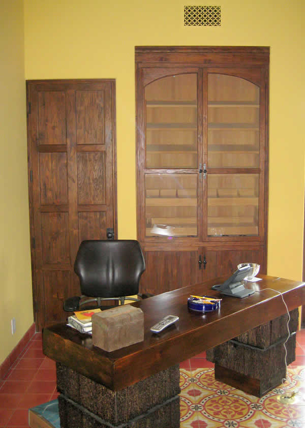 teak wood office